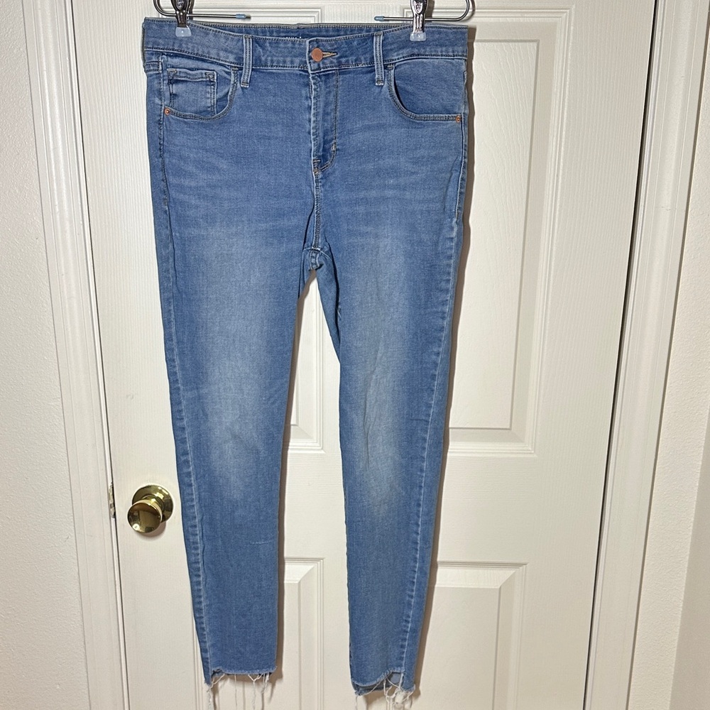 Old Navy Light Blue Ankle Jeans